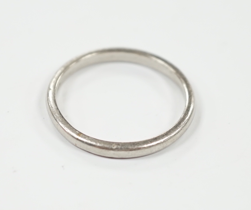 A white metal (stamped platinum) wedding band, size M/N, 3.2 grams.